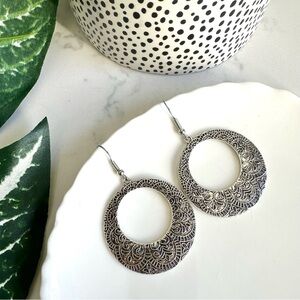 3/$22🩶 Antiqued Silver Earrings Hoop Circle Disc Ornate Geo Boho Western NEW
